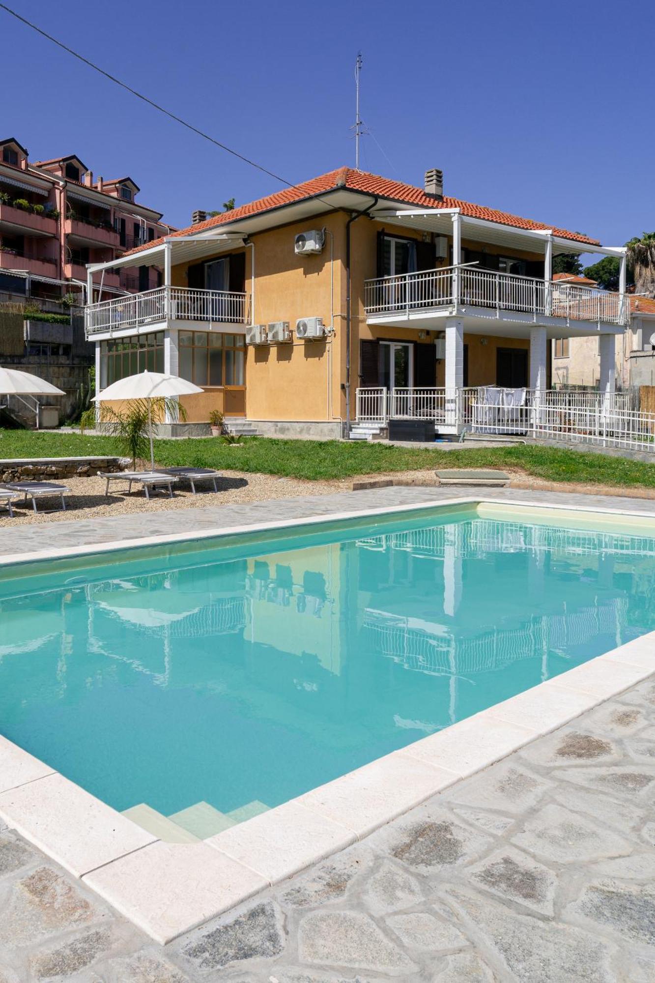 Il Gattino Di Porto - Apt 3 - Monolocale Veranda Piscina Imperia Kültér fotó
